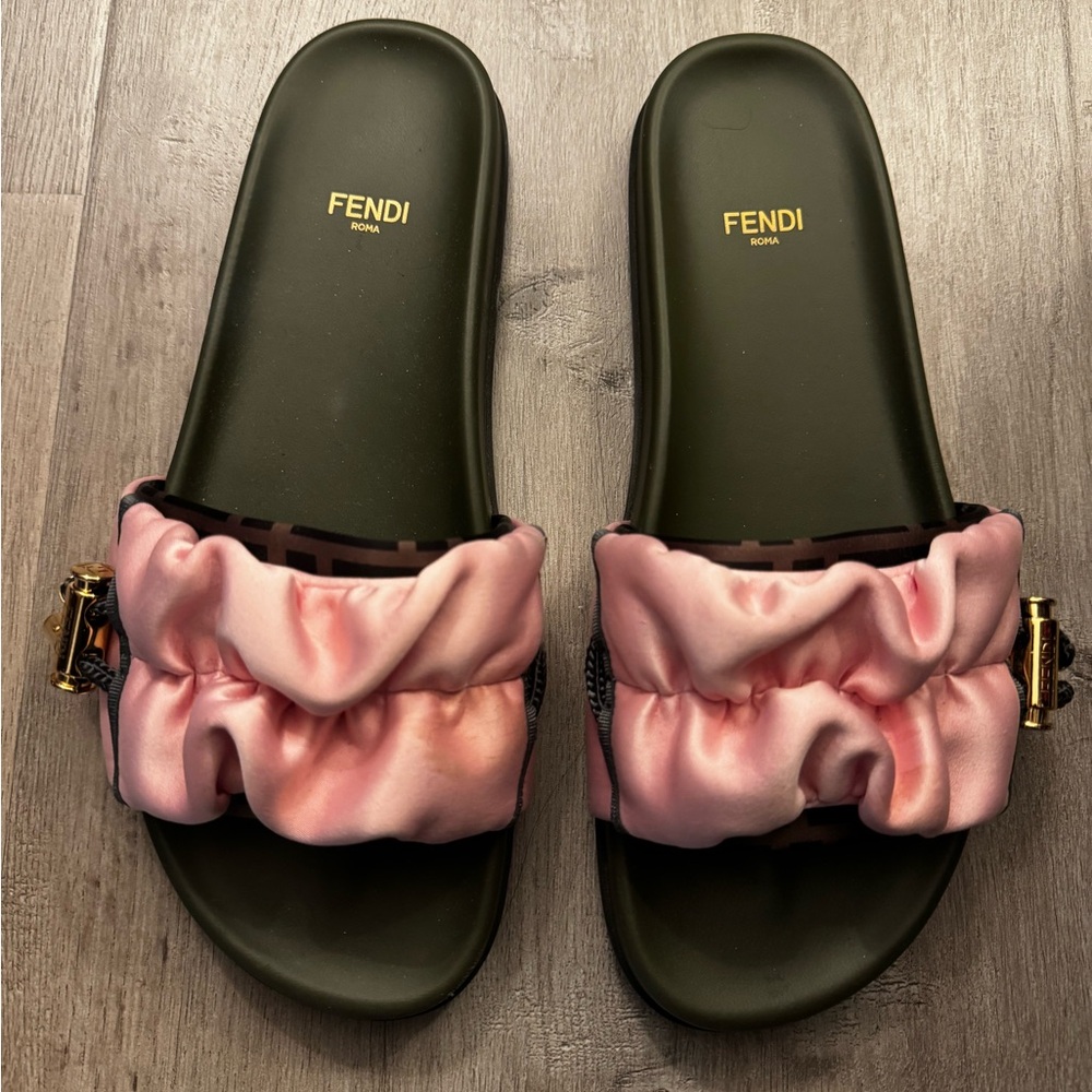 Fendi Illusion Flat Slide Sandal